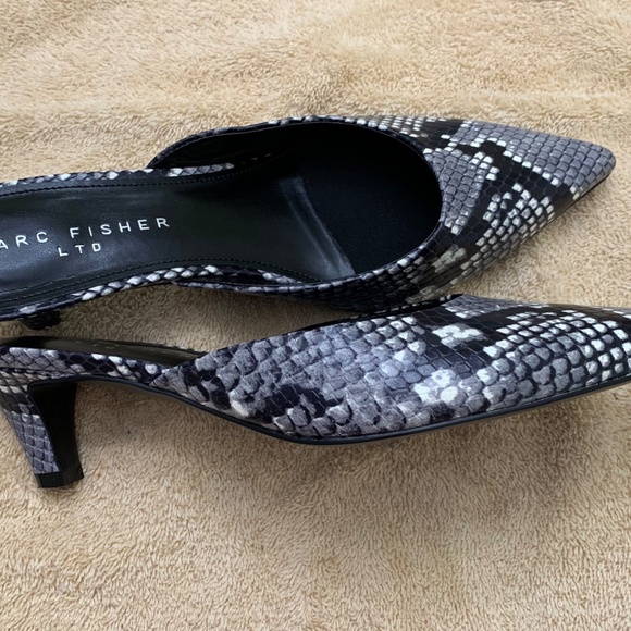 Marc Fisher Ltd Rosa Pointy Toe Slip-On Dress Mules - Picture 2 of 8